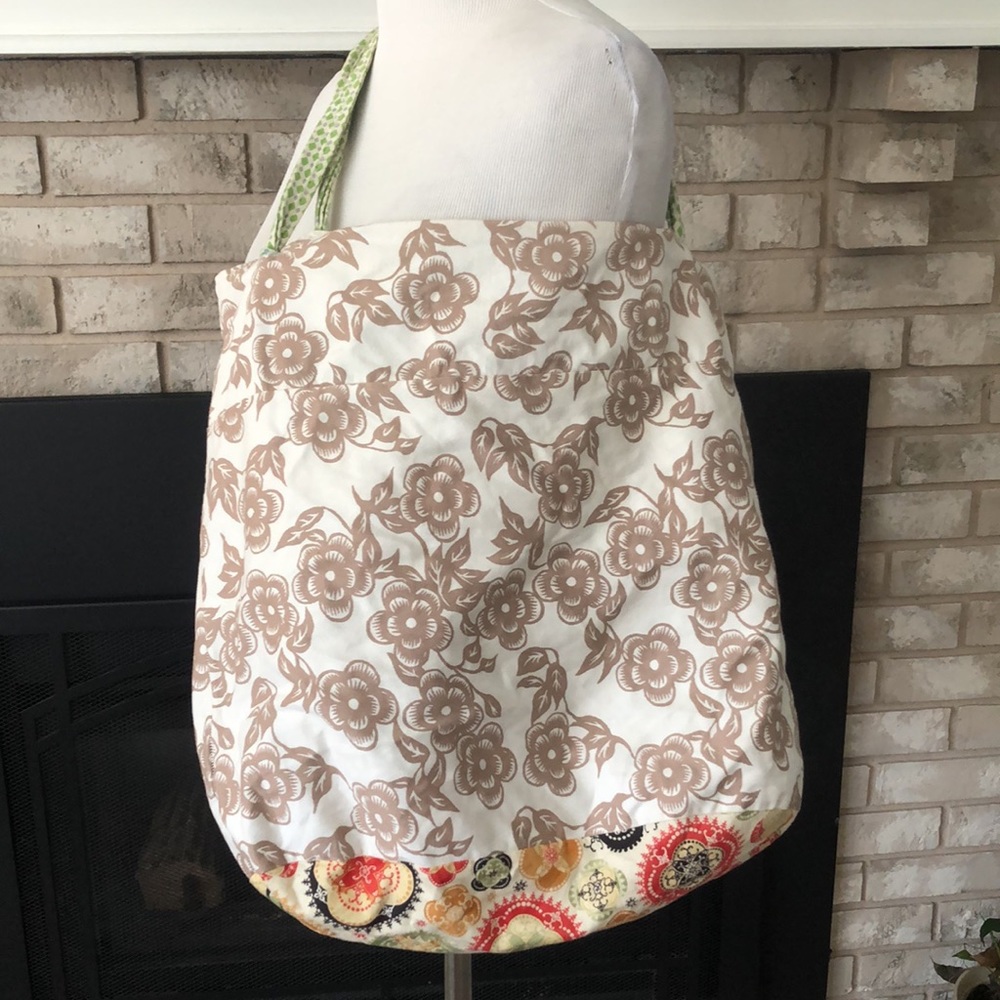 Matilda Jane Platinum Muti-Color/Pattern Large Hobo Fabric Bag - Picture 10 of 12